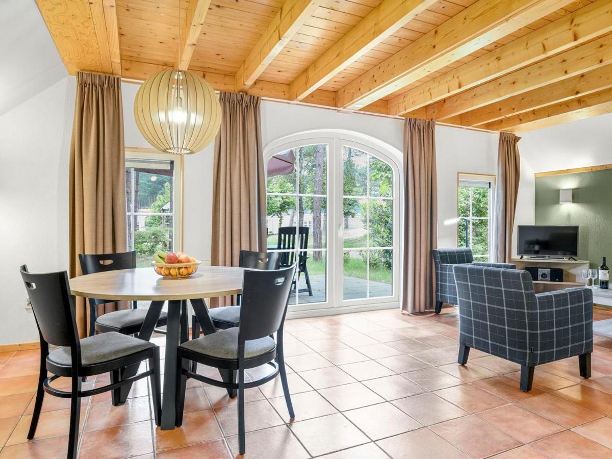 Hôtel Landal Landgoed De Hellendoornse Berg à Haarle Extérieur photo