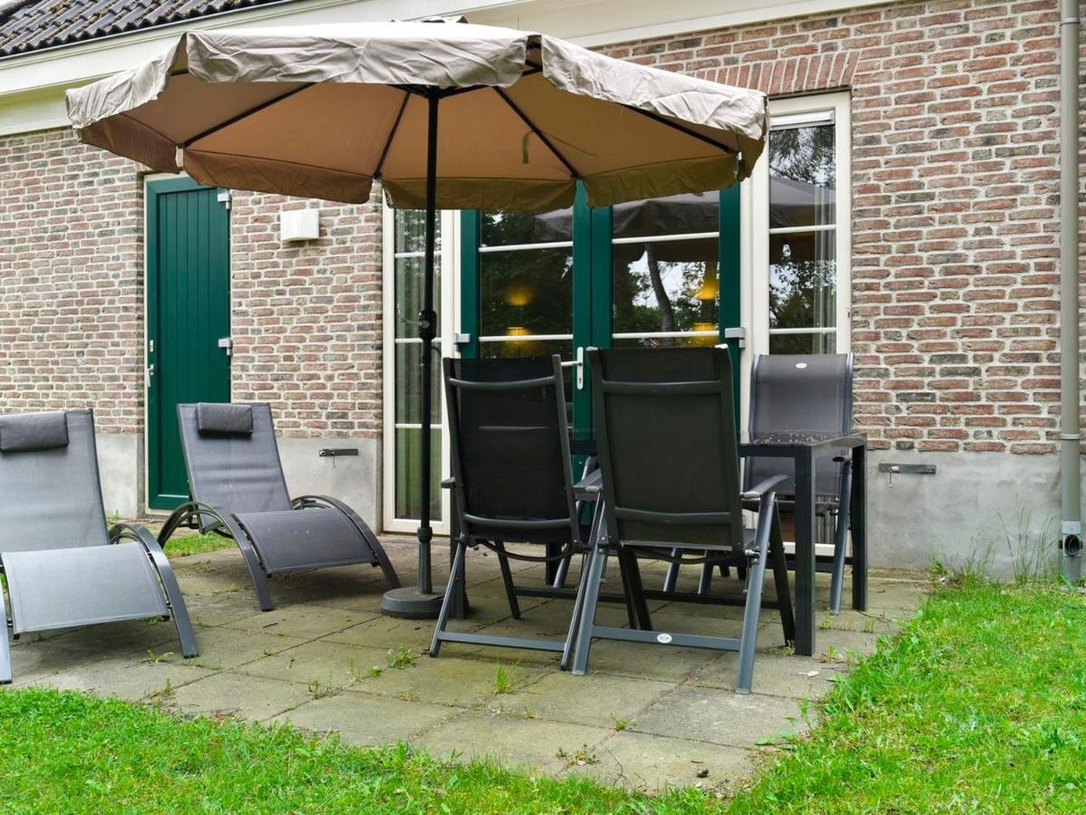 Hôtel Landal Landgoed De Hellendoornse Berg à Haarle Extérieur photo