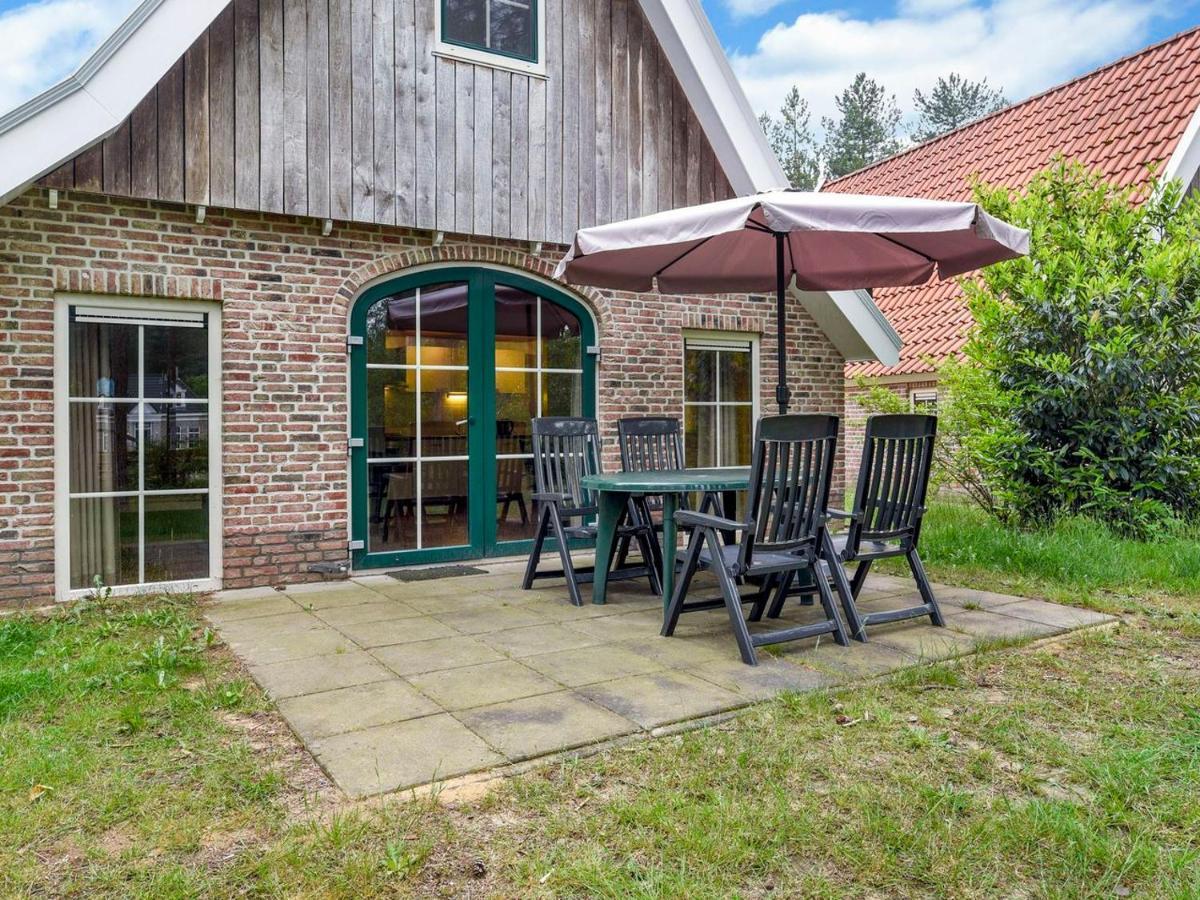 Hôtel Landal Landgoed De Hellendoornse Berg à Haarle Extérieur photo