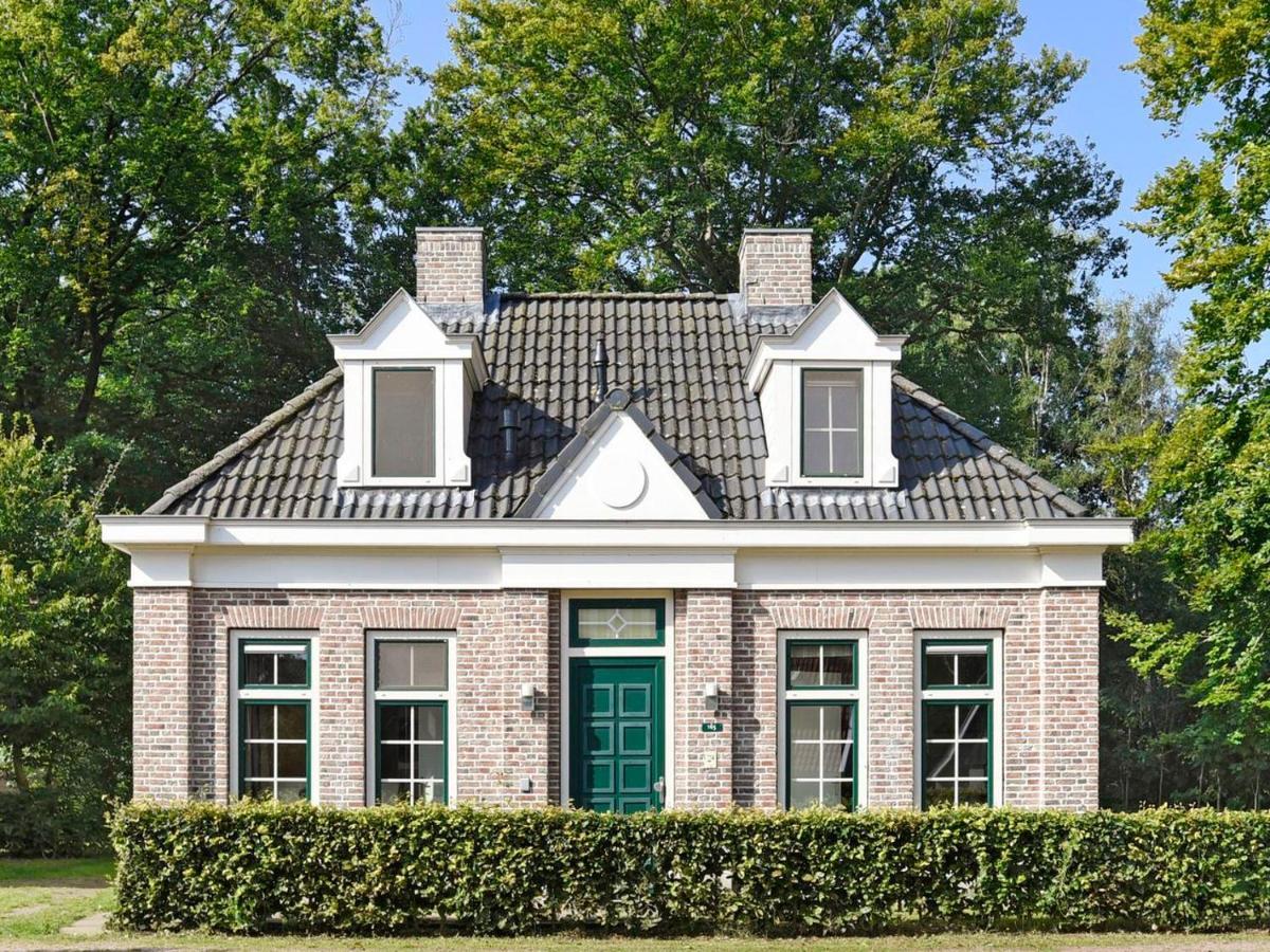 Hôtel Landal Landgoed De Hellendoornse Berg à Haarle Extérieur photo